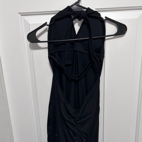 Pecheebum backless one piece - Picture 3 of 3